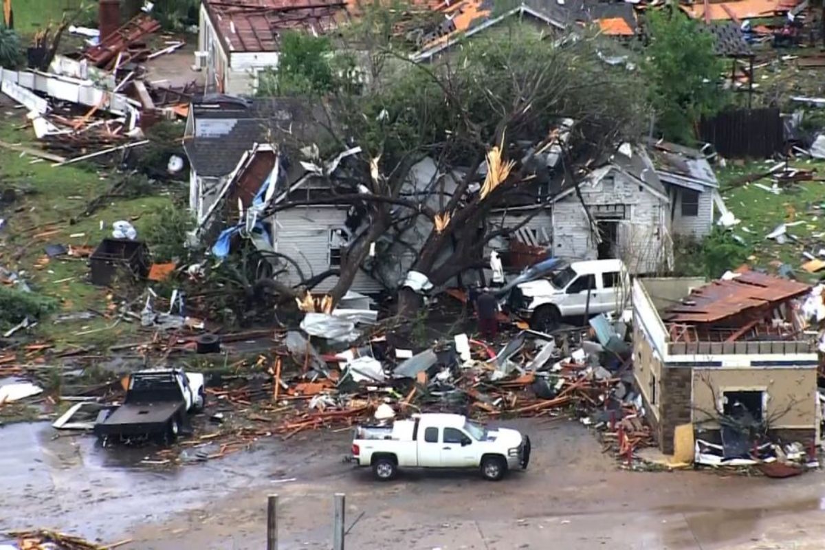 Tornado devasta Oklahoma. Foto: CNN